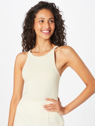 NU-IN Top in Beige: voorkant