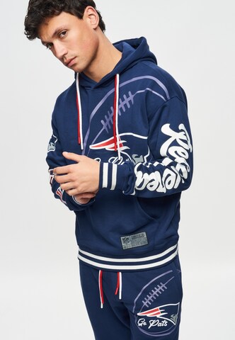 Recovered Sweatshirt 'NFL Patriots Go Pats' in Blauw