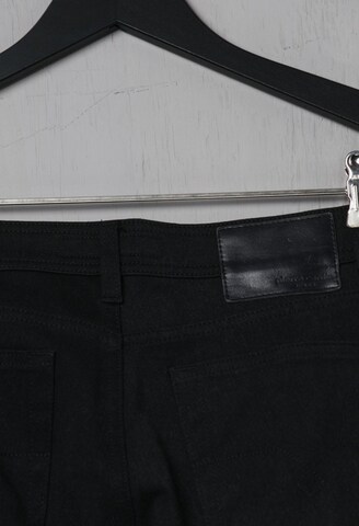 PIERRE CARDIN Jeans in 31-32 in Black