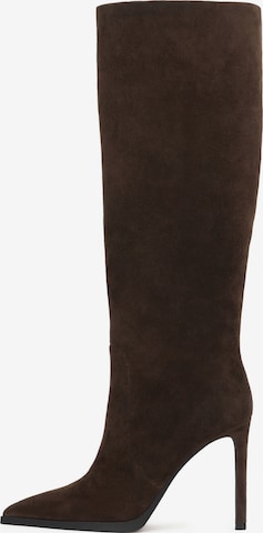 brūns Kazar Zābaki: no priekšpuses