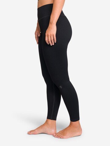 OCEANSAPART Skinny Sporthose 'Elodie' in Schwarz