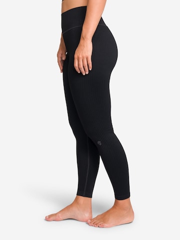 OCEANSAPART Skinny Sporthose 'Elodie' in Schwarz