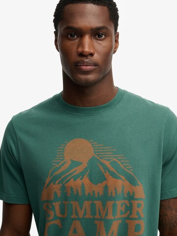 Superdry & Co T-shirt 'Retro Outdoor' i grön