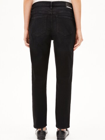 ARMEDANGELS Loosefit Jeans in Blauw