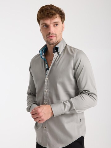 Slim fit Camicia 'Marco Polo Iconic Satin Man Shirt White' di 7Camicie in grigio: frontale
