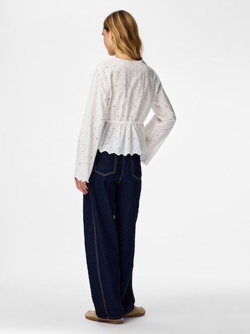 PIECES Μπλούζα 'PCARMORINE' σε λευκό