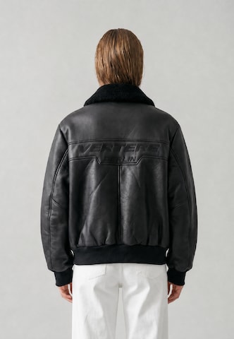 Vertere Berlin Between-season jacket in Black: back
