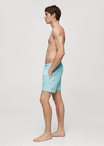 MANGO MAN Regular Badeshorts 'liso' in Blau