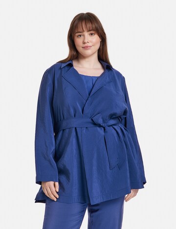 SAMOON Between-Season Jacket in Blue: front