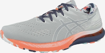 Chaussure de course 'Kayano 28' ASICS en gris : devant