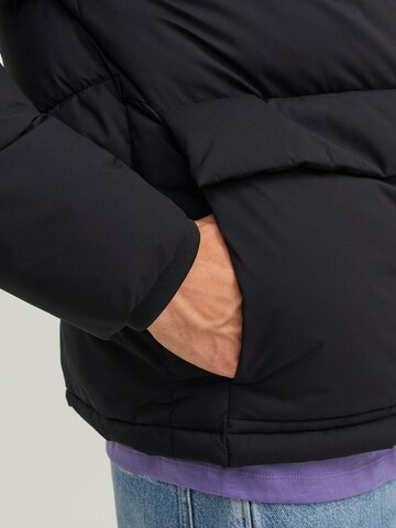 Veste mi-saison 'JORVesterbro' JACK & JONES en noir