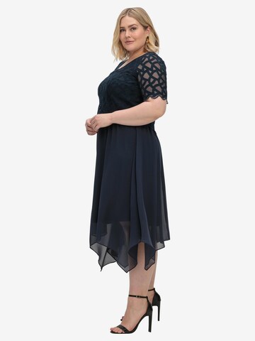 Robe de cocktail SHEEGO en bleu