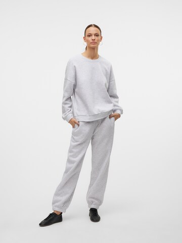 Felpa di VERO MODA in grigio