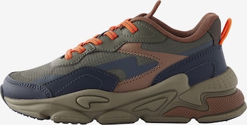 Sneaker di Next in verde: frontale