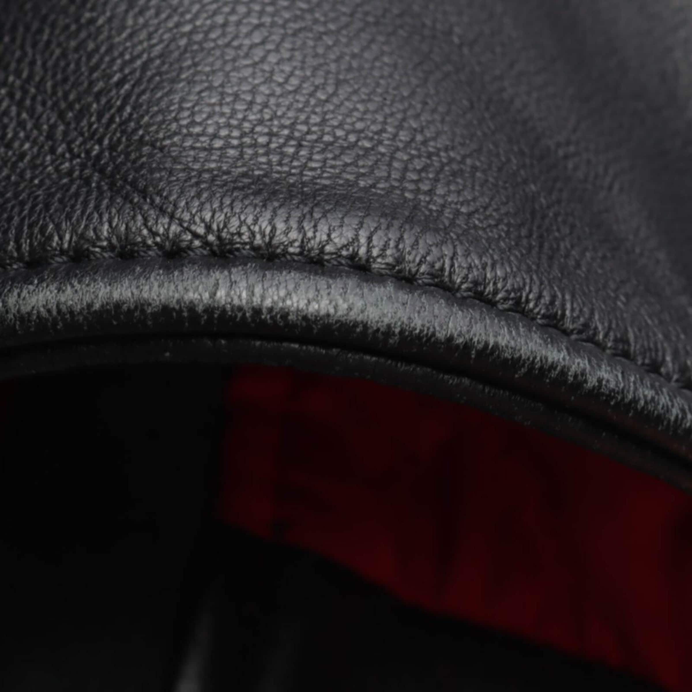 Céline Jacket & Coat in M in Black