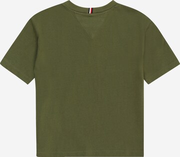 TOMMY HILFIGER Тениска 'ESSENTIAL' в зелено