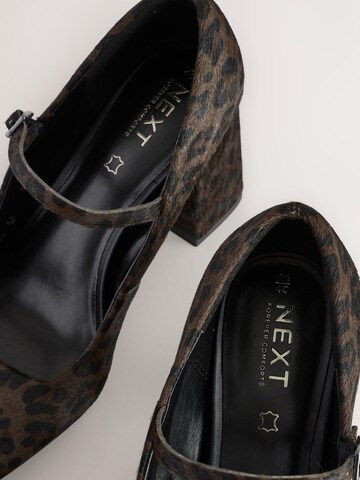 Next Pumps in Brown
