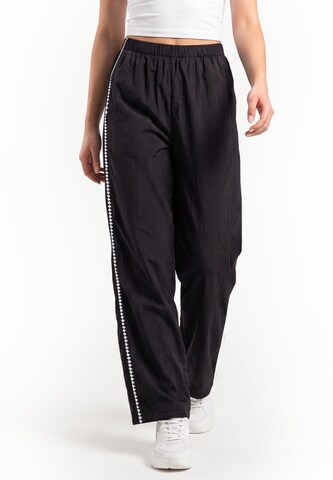 myMo ATHLSR Loose fit Pants in Black: front