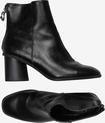 Bershka Stiefelette 38 in Schwarz: Vorderseite