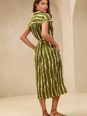 Lipsy Kleid in Grün
