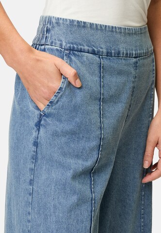 zero Flared Jeans in Blau