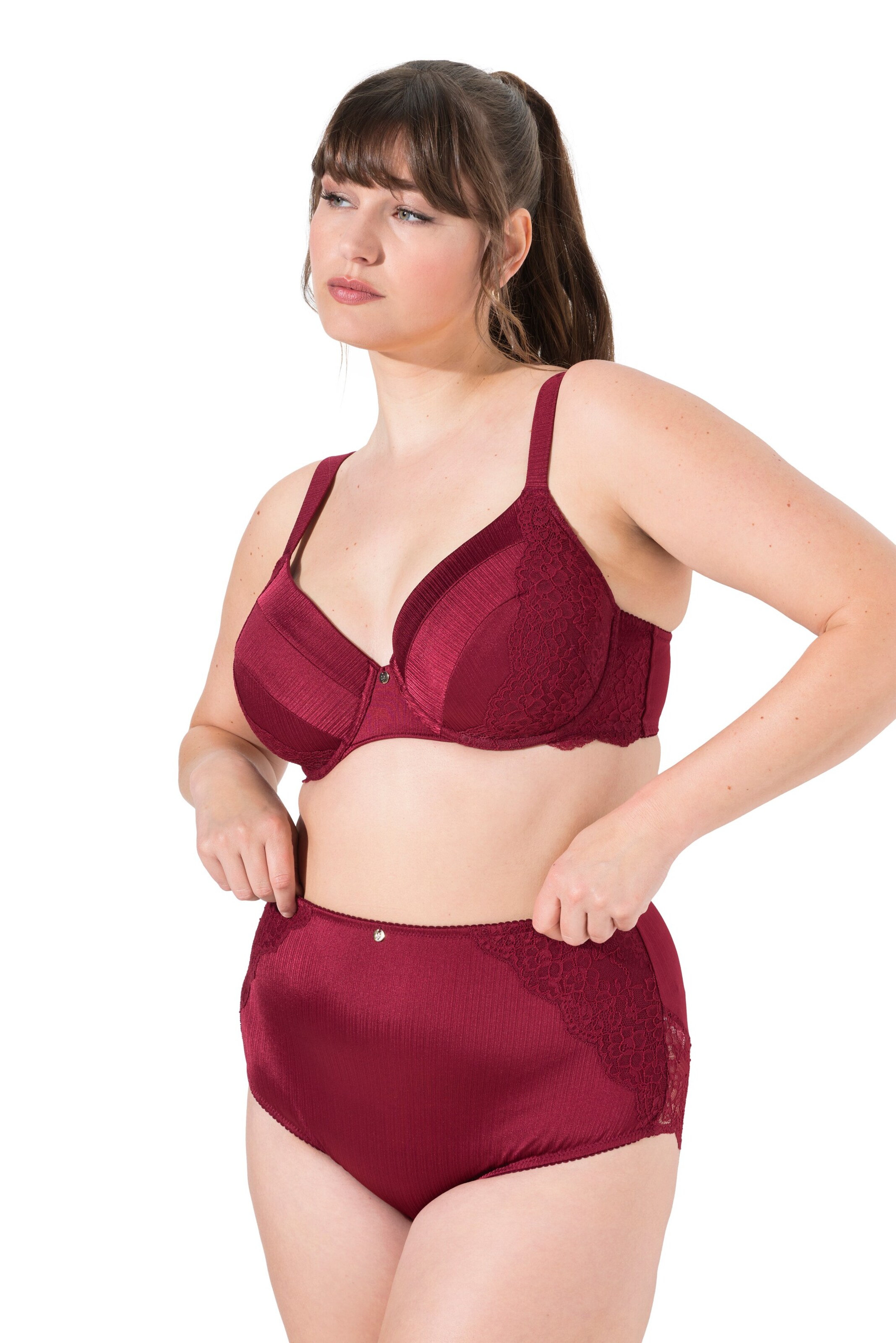 Ulla Popken Slip in Rot: Vorderseite