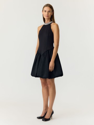 YAS - Vestido de gala 'YASHali' en negro