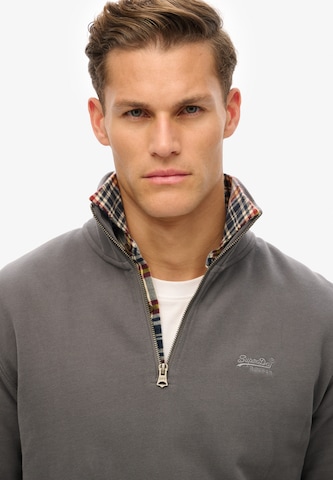 Sweat-shirt 'Essentials' Superdry en gris