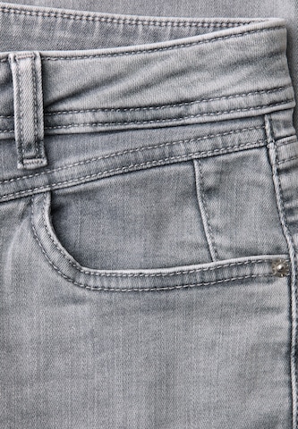 STREET ONE Slimfit Jeans in Grau
