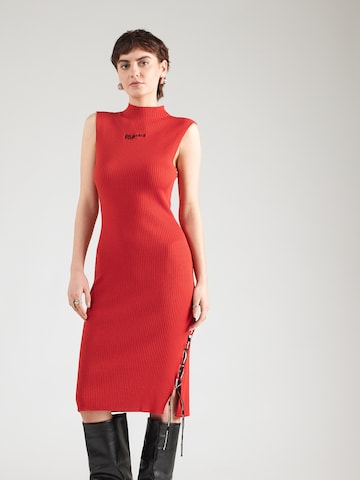 KARL LAGERFELD JEANS Sukienka z dzianiny w kolorze czerwony: przód