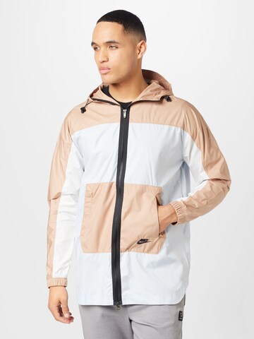 Nike Sportswear Jacke in Braun: predná strana