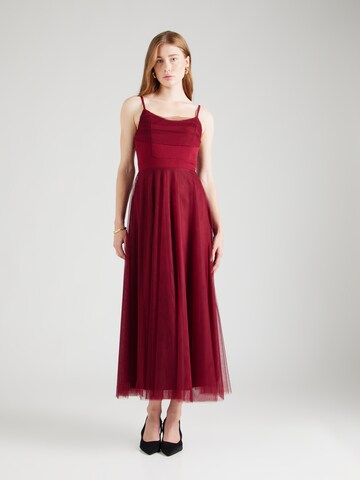 Robe de soirée 'Leah' Skirt & Stiletto en rouge : devant