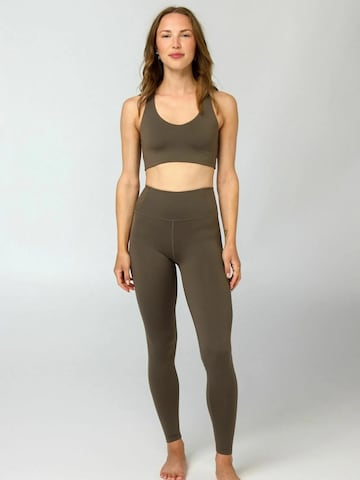 Girlfriend Collective Top ' Float ' – hnědá