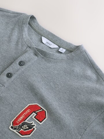 T-Shirt Next en gris