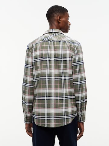 Tommy Jeans Regular fit Button Up Shirt in Green