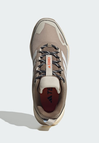 Chaussure basse 'Skychaser AX5' ADIDAS TERREX en vert