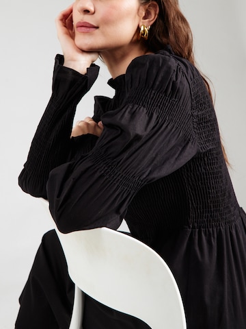 Robe 'YASCHEMMA' YAS en noir