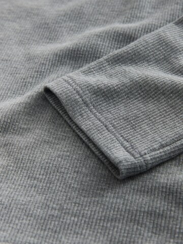 Next Tröja i grå