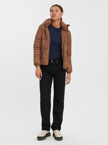 Veste d’hiver 'Uppsala' VERO MODA en marron