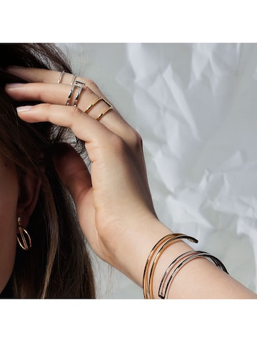 caï Ring in Gold: front