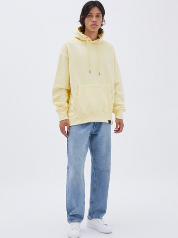 Sweat-shirt Pull&Bear en jaune