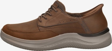 Chaussure basse 'Hasting - Rory' SKECHERS en marron : devant
