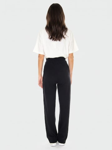 Thinking MU Baggy Pants 'Trash Eri' in Black
