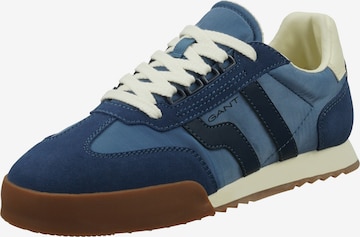 Baskets basses GANT en bleu : devant