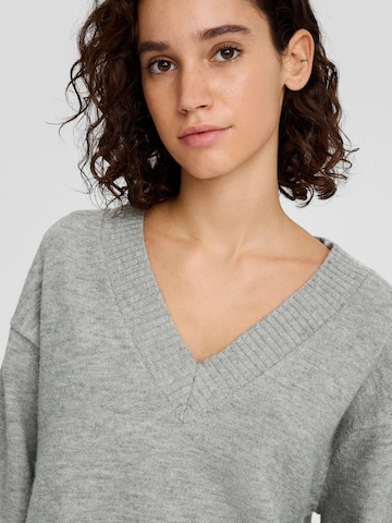 Bershka Sweater in Grey