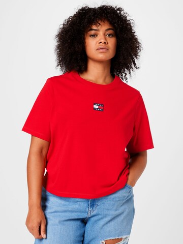 Tommy Jeans Curve Shirt in Rood: voorkant