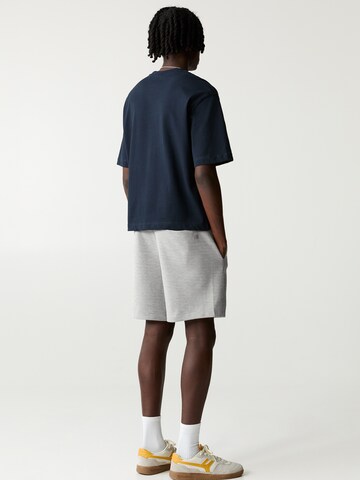 Pull&Bear Regular Trousers in Grey