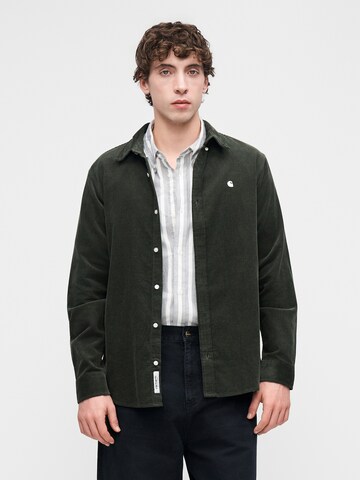 Carhartt WIP Regular fit Button Up Shirt 'Madison' in Green