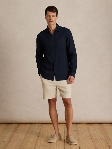 Coupe regular Chemise 'Taha' DAN FOX APPAREL en bleu