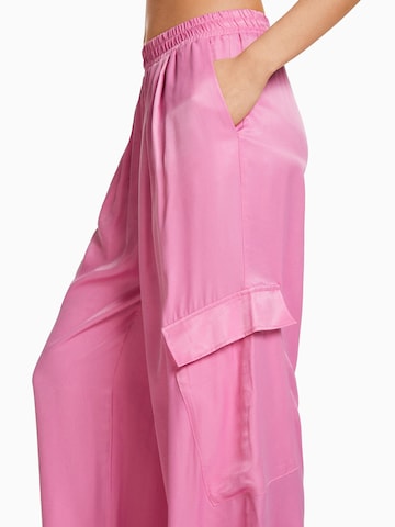 Bershka Wide Leg Gargohousut värissä vaaleanpunainen